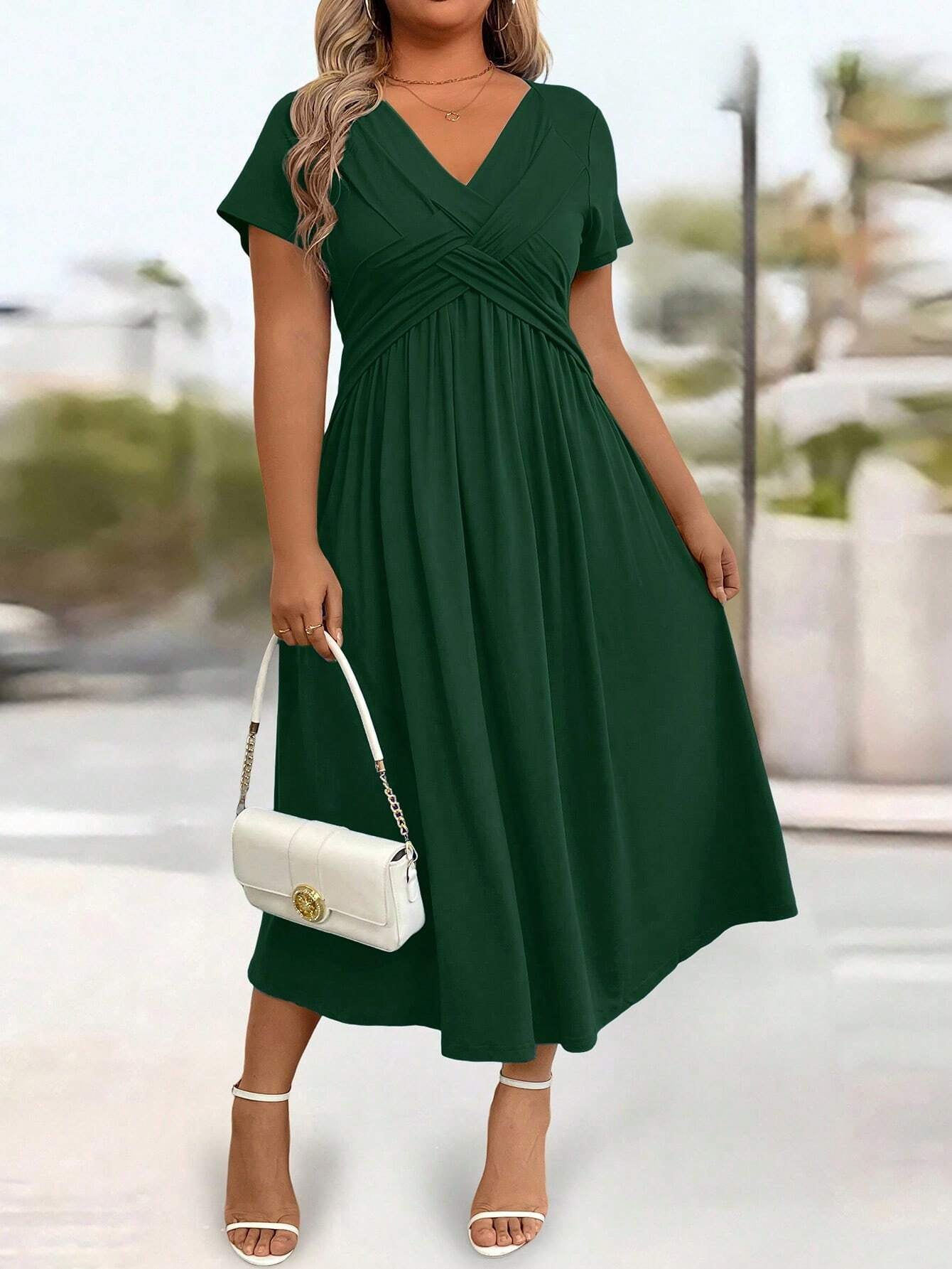 Soft V-Neck Short Sleeve Ruched Pocket Midi Dress OMFORT