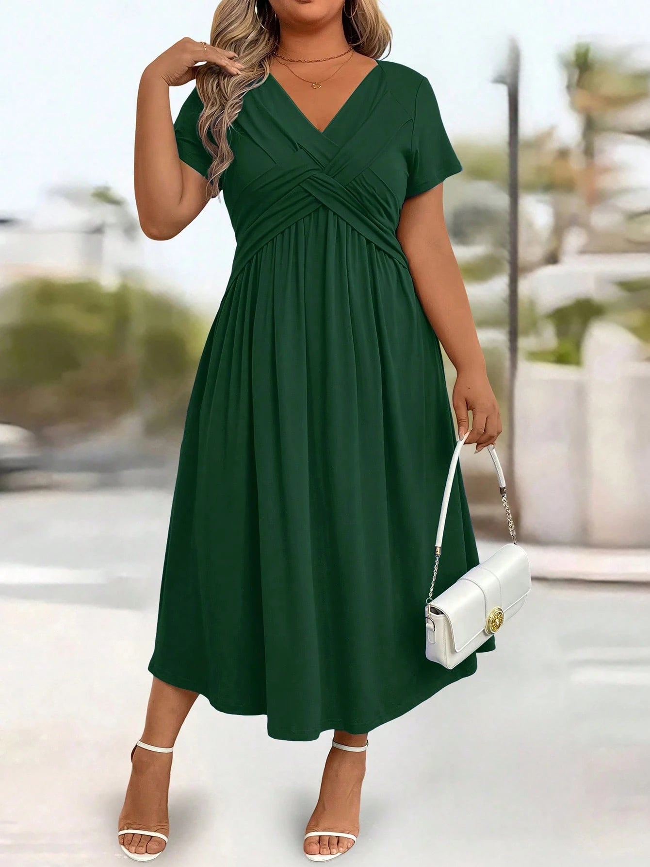 Soft V-Neck Short Sleeve Ruched Pocket Midi Dress OMFORT