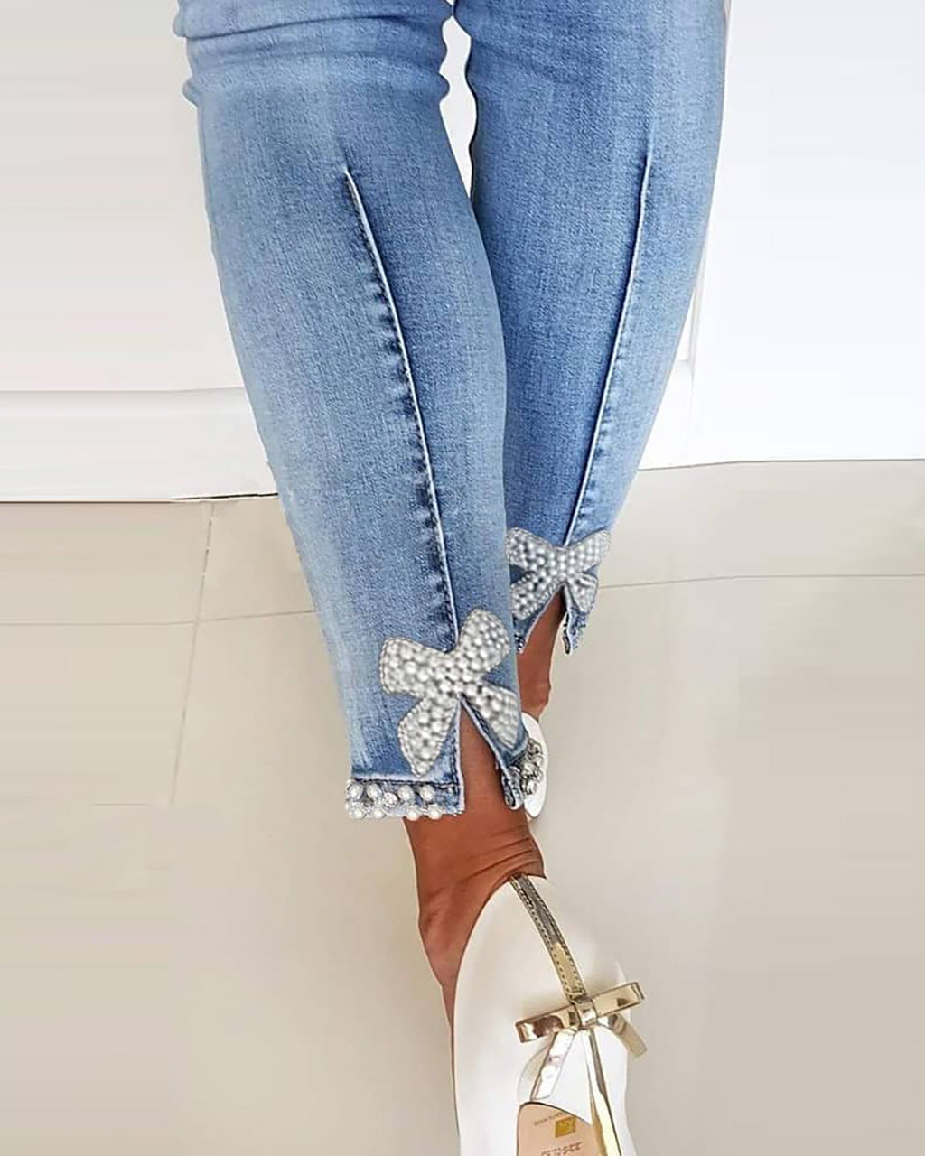 Slim Fit Back Split Beaded Bow Design Jeans OMFORT