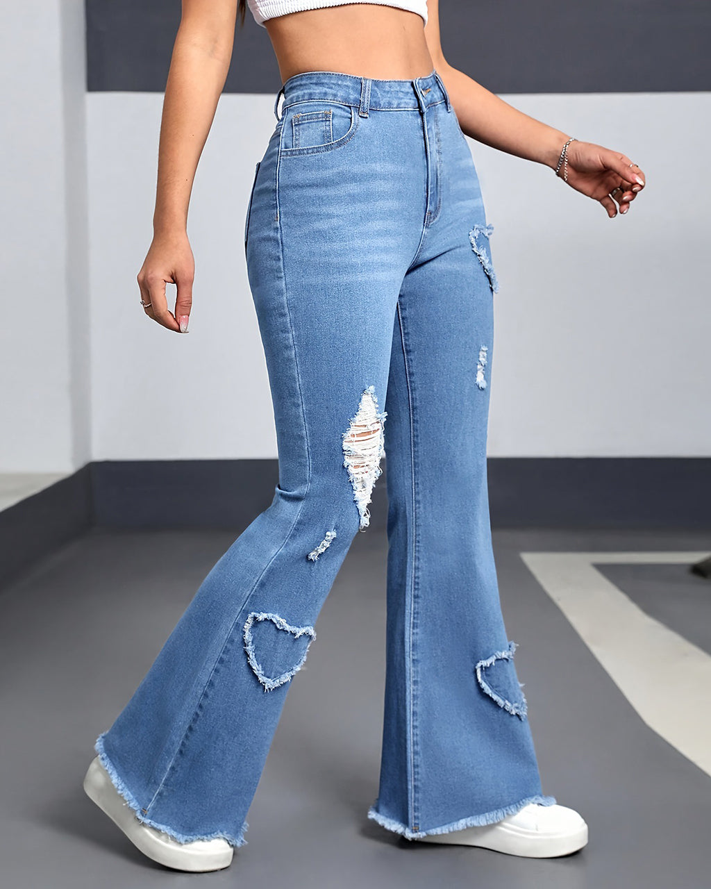 Mid-Waist Ripped Heart Fringe Hem Flared Denim Jeans OMFORT