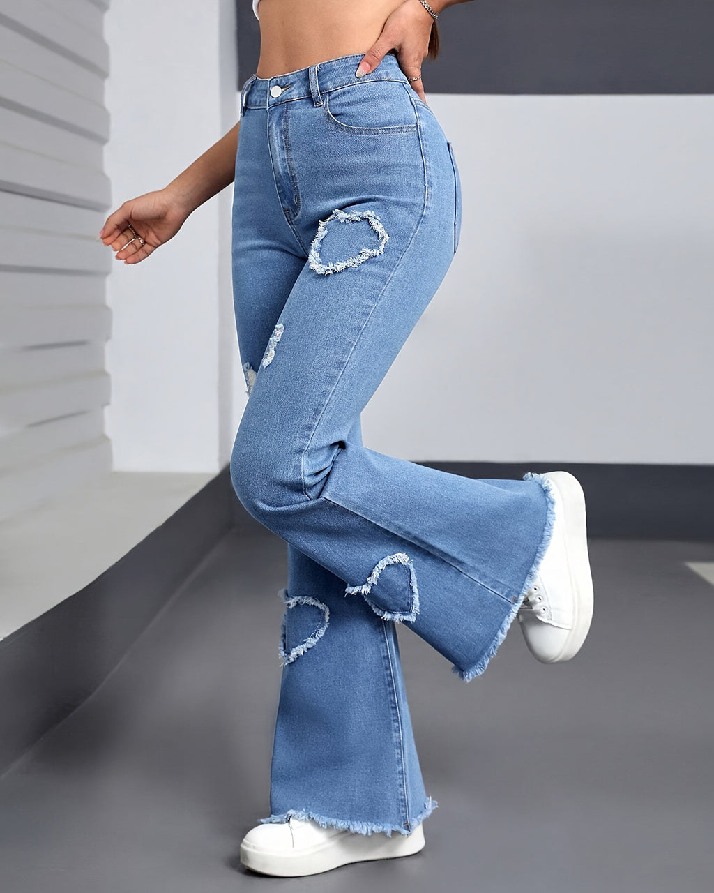 Mid-Waist Ripped Heart Fringe Hem Flared Denim Jeans OMFORT