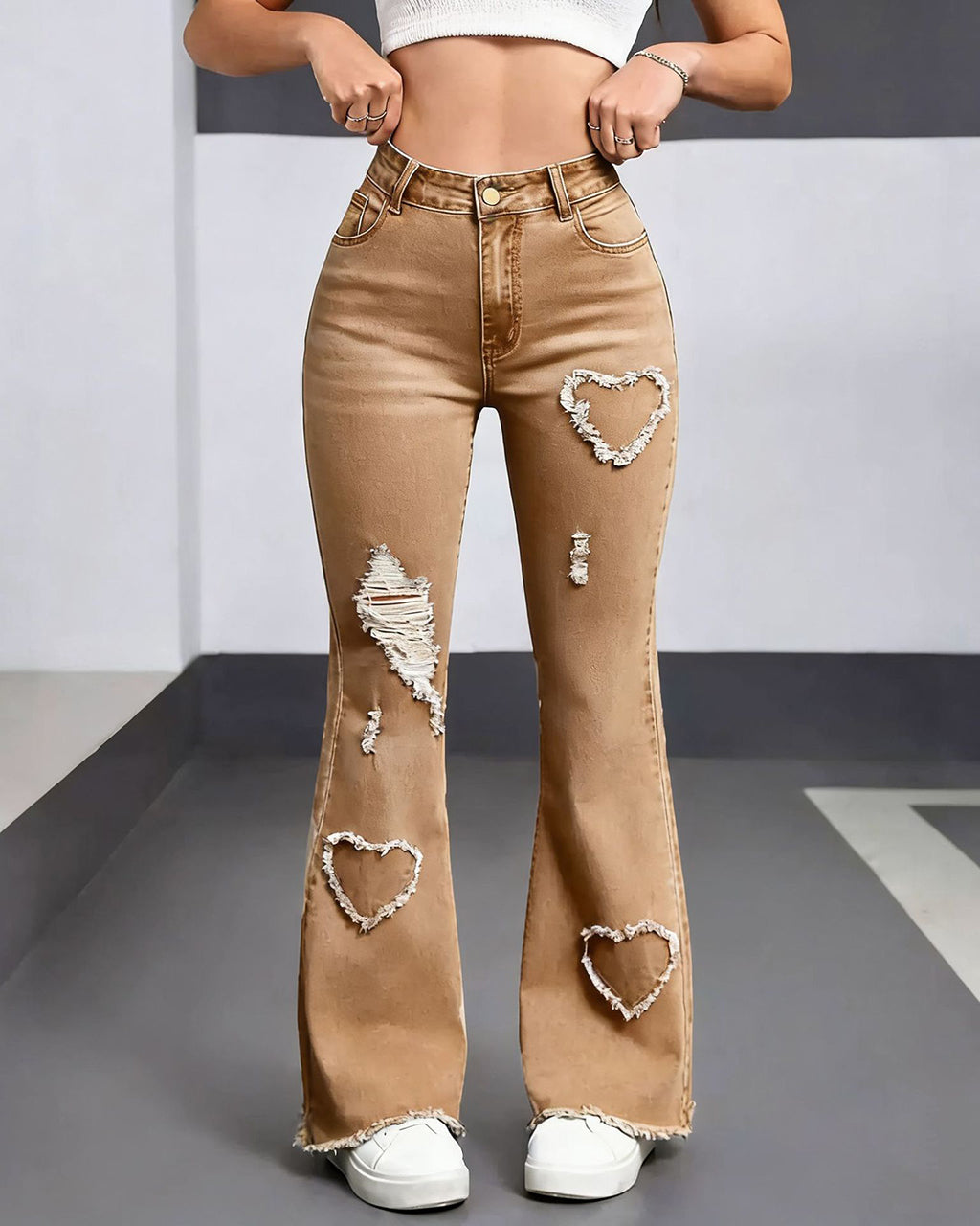 Mid-Waist Ripped Heart Fringe Hem Flared Denim Jeans OMFORT