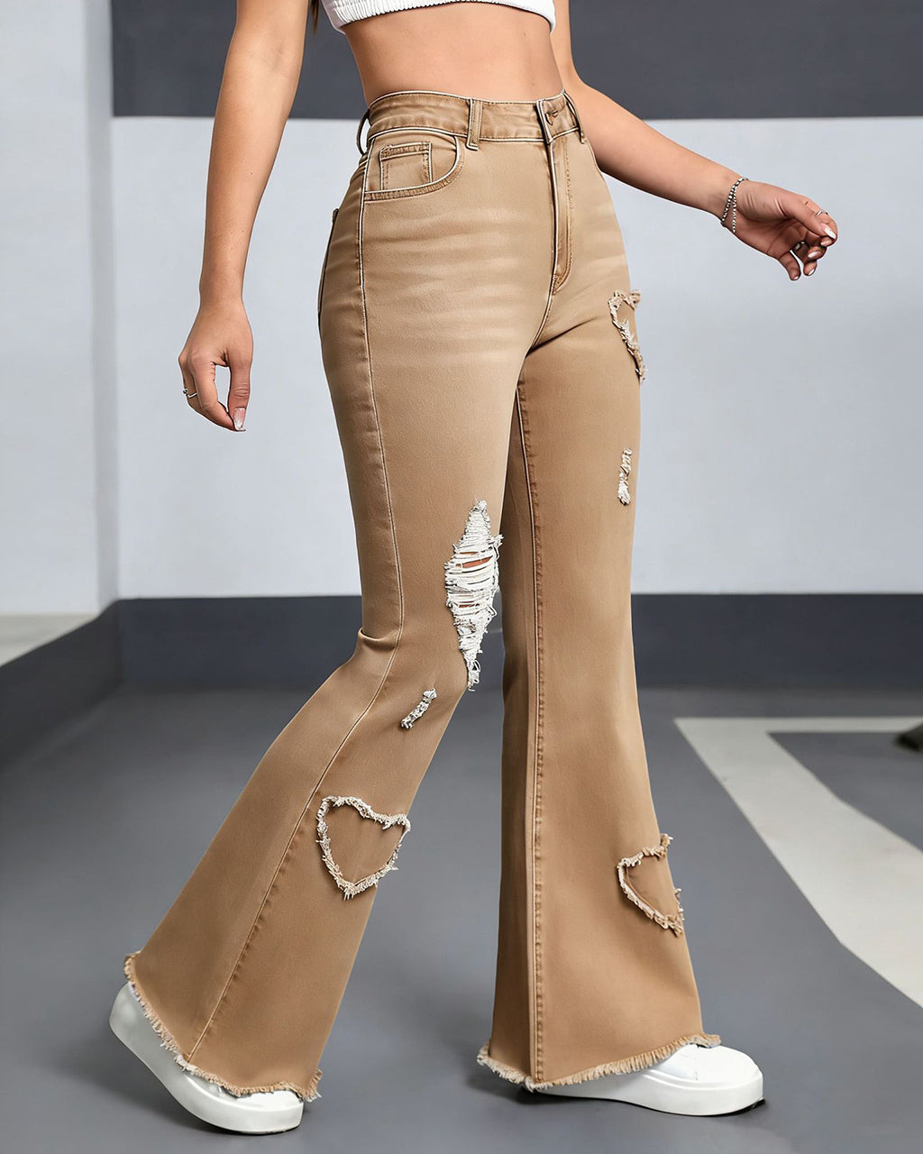 Mid-Waist Ripped Heart Fringe Hem Flared Denim Jeans OMFORT