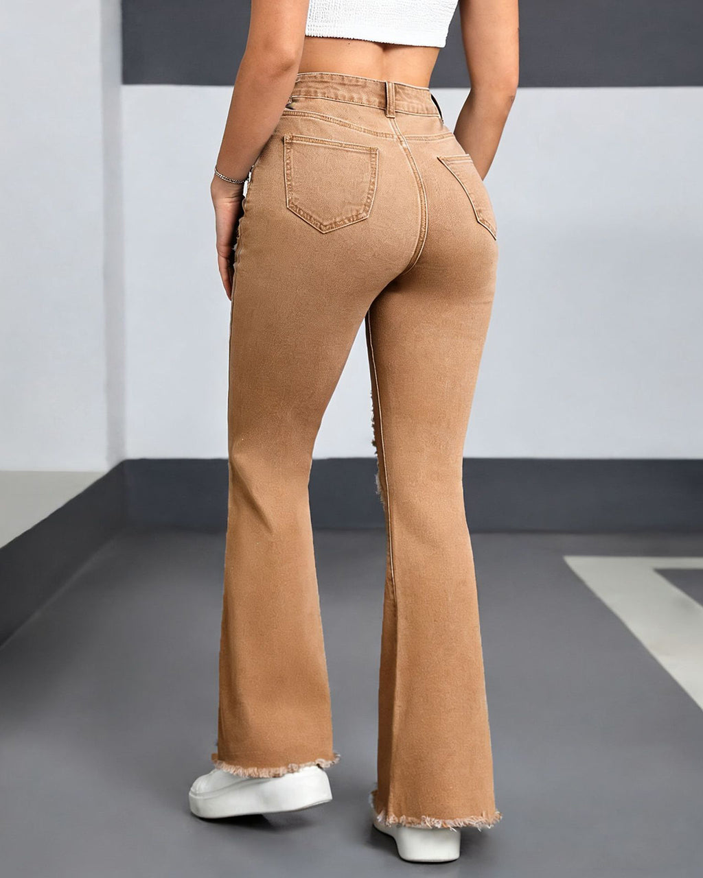 Mid-Waist Ripped Heart Fringe Hem Flared Denim Jeans OMFORT