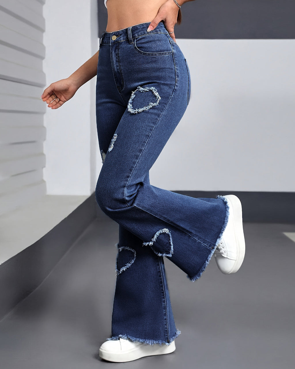 Mid-Waist Ripped Heart Fringe Hem Flared Denim Jeans OMFORT