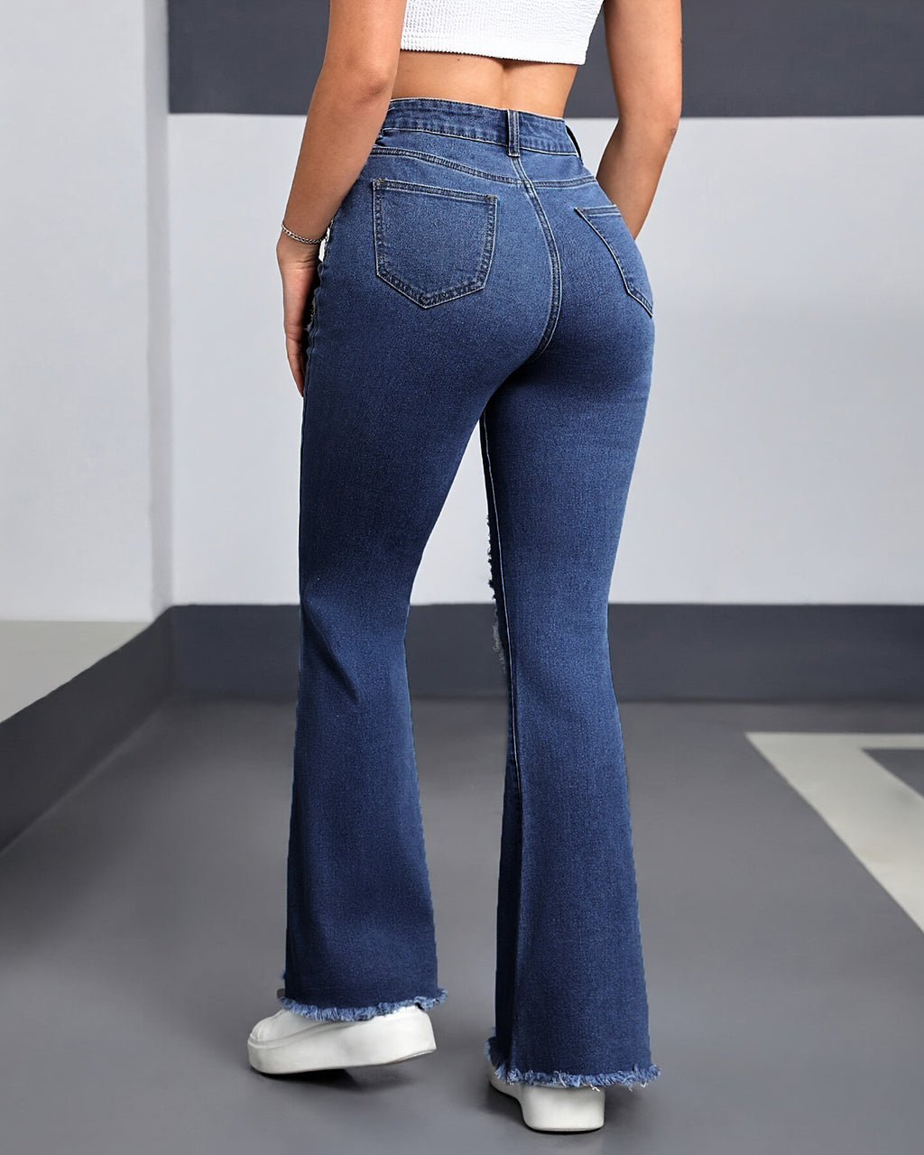 Mid-Waist Ripped Heart Fringe Hem Flared Denim Jeans OMFORT
