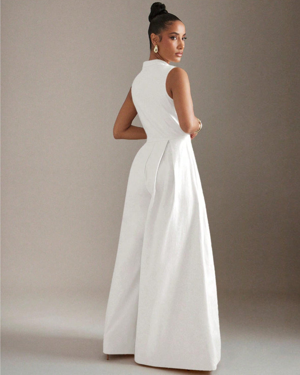 Solid Zip Front Sleeveless Extreme Wide Leg Jumpsuit OMFORT