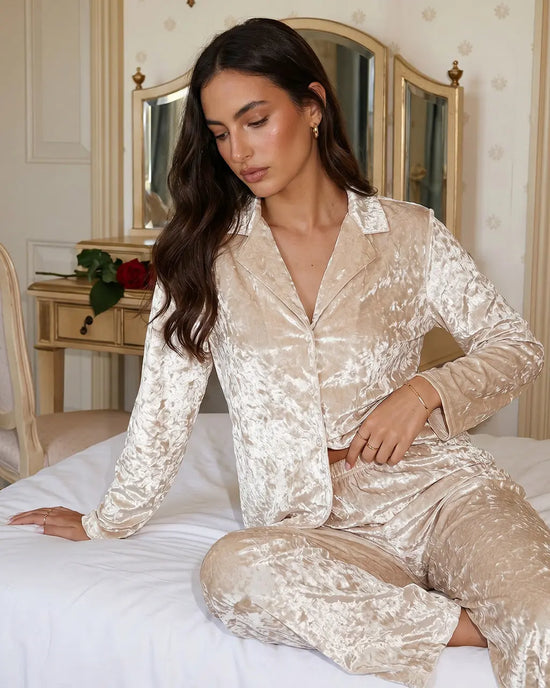 Crushed Velvet 2-Piece Pyjama Set OMFORT