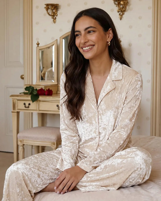 Crushed Velvet 2-Piece Pyjama Set OMFORT