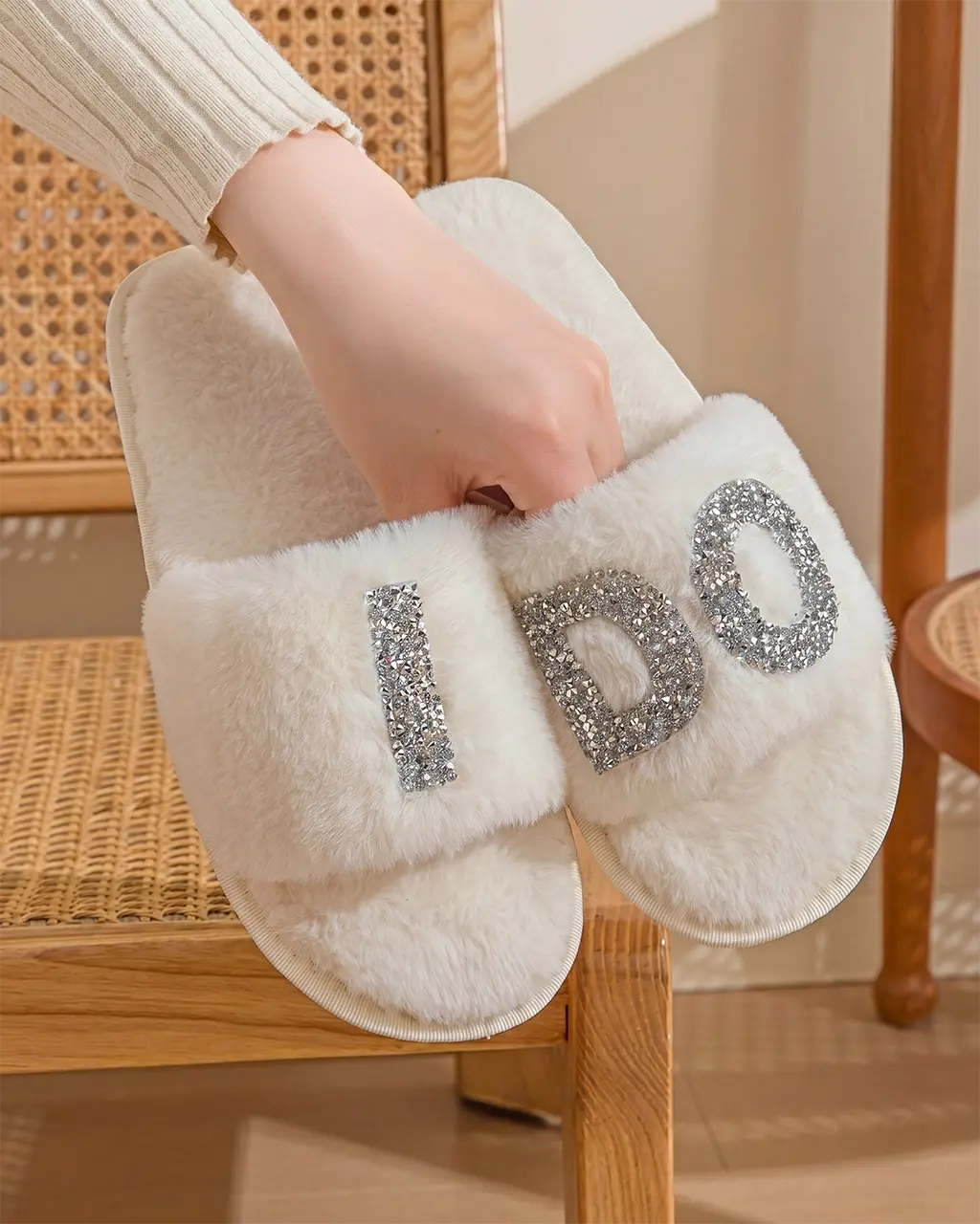 I DO Glitter Letter Fuzzy Slide Slippers OMFORT
