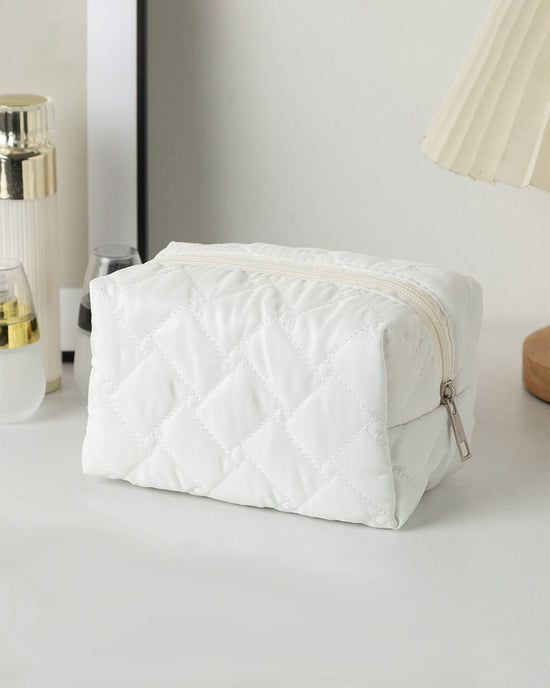 Soft Quilted Cosmetic Pouch with Zipper OMFORT