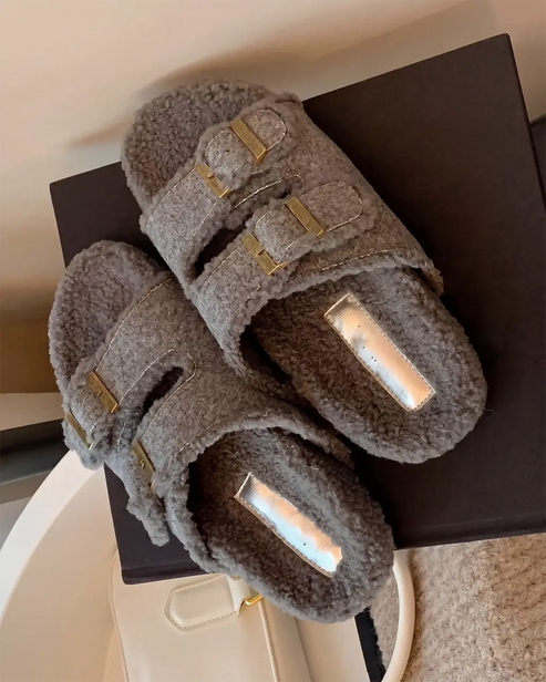 Adjustable Buckle Shearling Indoor Slippers OMFORT