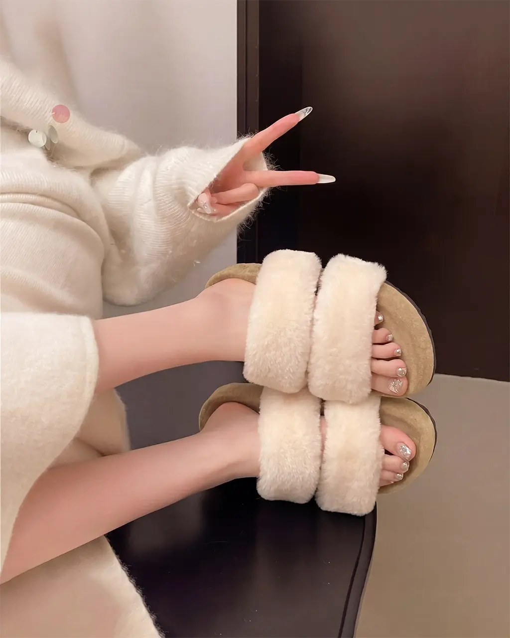 Cozy Double Strap Fuzzy Indoor & Outdoor Slippers OMFORT