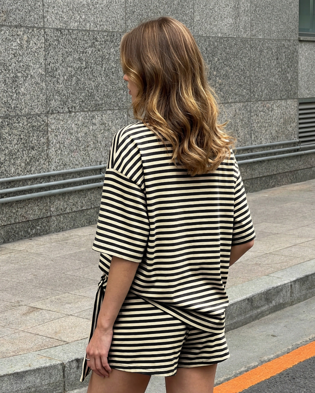 SOLACE  Beige Black Stripe Contrast Collar Oversized Short Sleeve T-Shirt Wide Leg Shorts Set?