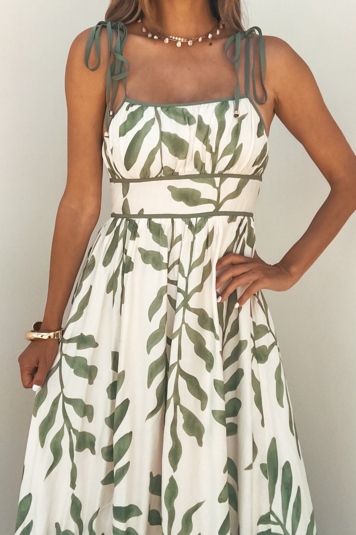 Leaf Print Tie Strap Maxi Dress - Green OMFORT