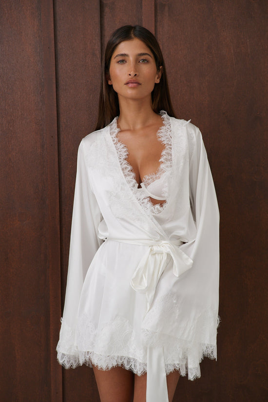 Olivia Robe Ivory OMFORT