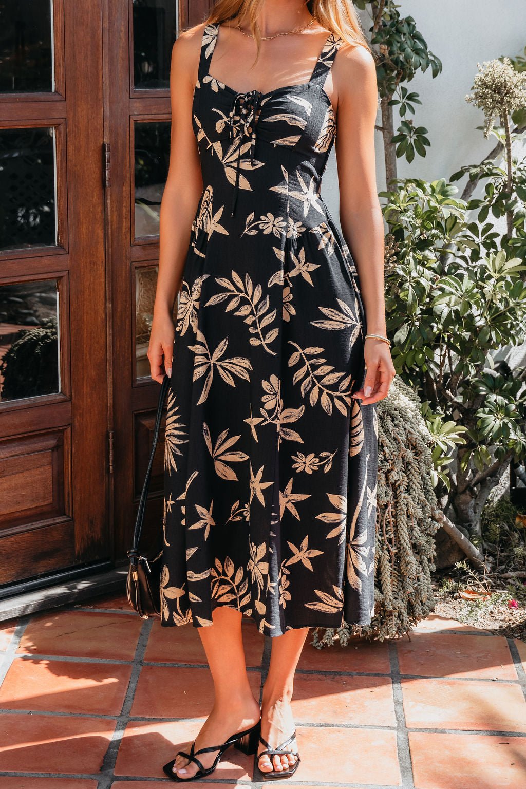 Paloma Black Tropical Print Midi Dress OMFORT